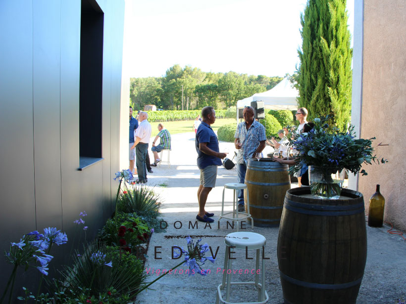 domaine fredavelle accueil groupe comite entreprise privatisation animation autour du vin oenologie cadeau fin d'année terrasse ombragée vignes provence aix pays d'aix